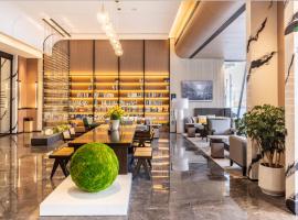 泸州金融中心亚朵酒店，位于泸州的酒店