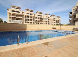 Two Bedroom Penthouse In Mar De Cristal，位于马尔德·克里斯塔尔的酒店