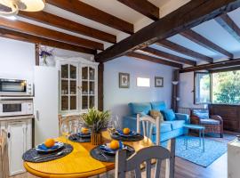 Apartamentos Río Cubo，位于科斯加亚的酒店