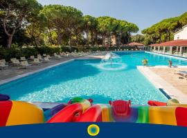 Club del Sole Jesolo Family Resort，位于利多迪耶索罗的酒店