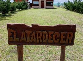 Cabaña El Atardecer，位于内科切阿的酒店
