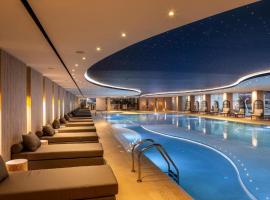 The HEALTHY Stay-Padel, Pool&Fitness，位于阿依纳帕的酒店