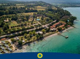 Club del Sole Desenzano Boutique Resort，位于代森扎诺-德尔加达的酒店