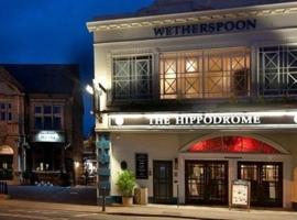 The Hippodrome Wetherspoon，位于马奇的酒店