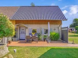 Cozy Home In Stolpeusedom With Wifi