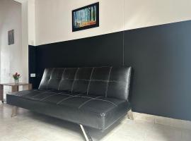 Casa Tradicional Remodelada en Envigado con Patio，位于恩维加多的酒店