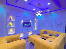 Cozy & Serene Sanctuary -The Paletinos Homes，位于Umuahia的酒店