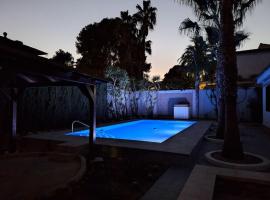 Chalet Kathia Minigolf, Ping-pong y más，位于Las Torres de Cotillas的酒店