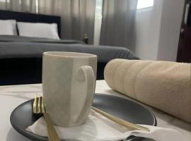 Luxury Stay Abu Dhabi，位于阿布扎比的青旅