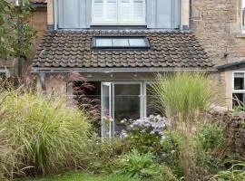 Charming 1700s Cottage in Bradford on Avon nr Bath