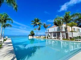 Tahatai - Private beach, pool, AC, High speed net，位于Paea的酒店