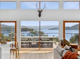 The Point Lakehouse Taylor Bay