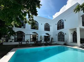 Uli Cliffhouse，位于Uli的酒店