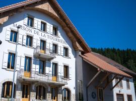 Hôtel-Restaurant du Cerf，位于Les Ponts-de-Martel的酒店