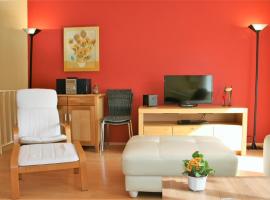 Ferienwohnung Schenefelder Drift，位于谢讷费尔德的酒店