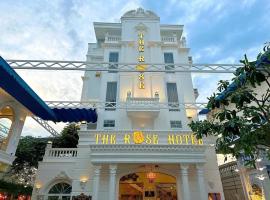 The Rose Hotel Trà Vinh，位于Trà Vinh的酒店