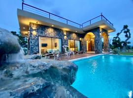 The Exclusive Baan Hinson Pool Villa，位于Ban Sap Muang的酒店