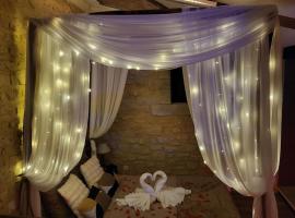 le temple de Rose，位于Anneyron的酒店