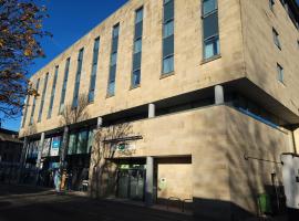 GO2 Lancaster Centre Hotel by OYO，位于兰卡斯特的酒店