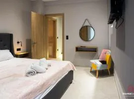 Ellis apartment B