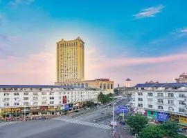 东兴华美达广场酒店