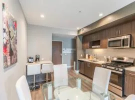 Luxury 2BR Apartment in the Heart of DTLA