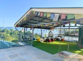 The Auriga 3BHK Fully Entair Villa with Bonfire in kasauli