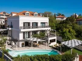 Stunning Villa Scorpaena with swimming pool