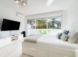 Moderno estudio y piscina a 50 metros de la playa