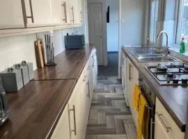 Stylish 3-Bedroom House in Warrington - Sleeps 5