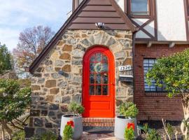 Cityscape Cottage in Arlington, VA，位于阿林顿的酒店