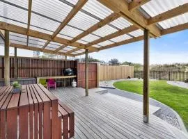 Beachfront Holiday Home Close to Airport