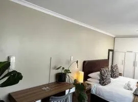 Cosy Central Apartment - By ARPA Hospitalities