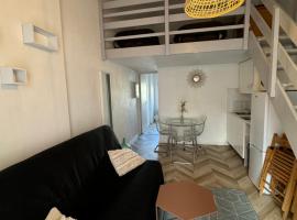 Micro-maison 100m de la plage，位于乐巴凯尔斯的酒店