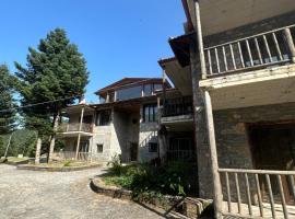 Villazia The Highest，位于Kardharas的酒店