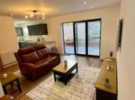 luxury Detached House Sheffield City Centre Sleeps 4