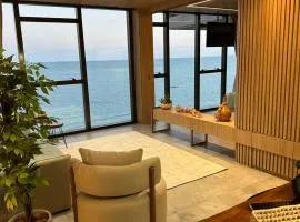 Apto Luxo Beira-Mar de Frente para o Mar da Praia de Pajuçara NT1208