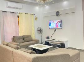 deux chambres et salon chez 198 à Porto Novo，位于波多诺伏的酒店