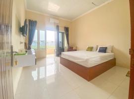 Urbanview Griya Lota Guest House Banyuwangi，位于Ketapang的酒店