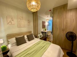 Pine Suites Staycation at Tagaytay，位于大雅台的公寓式酒店