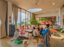 SaffronStays Ikigai，位于Wādhiware的酒店