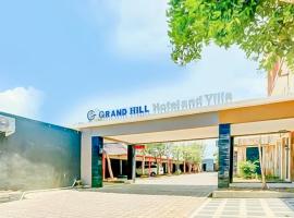 Grand Hills Hotel Near Ketapang Banyuwangi Mitra RedDoorz，位于Sebani的酒店