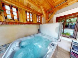 Resort Hisa Ida - Apartments with Hot Tub and Sauna，位于Ivančna Gorica的酒店