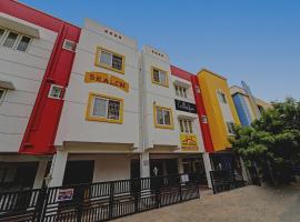 Super OYO Hotel O J2 Service Apartment，位于钦奈Sholinganallur的酒店