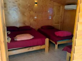Seavia Camp，位于Wāsiţ的酒店