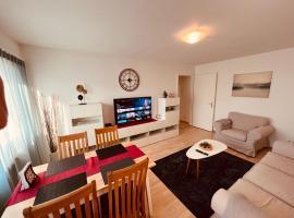 3-Room Apartment for Business Travelers or Familie, Free WiFi & TV with 100 Countries, DAZN, Sky, Netflix & Disney，位于Wynau的酒店