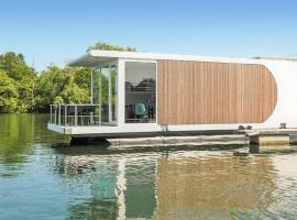 House Boat Martinique，位于马斯特里赫特的酒店
