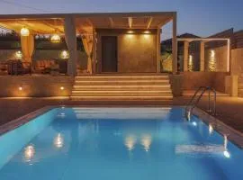 Avelia Luxury Villa with private pool