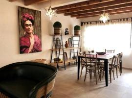 Hermosa Casa Frida en el Centro de Tequis 6p，位于特基斯基亚潘的别墅