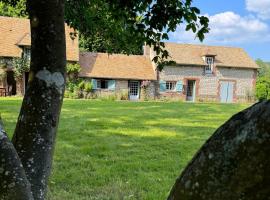 Normandy country house between Paris and Rouen，位于La Vacherie的酒店